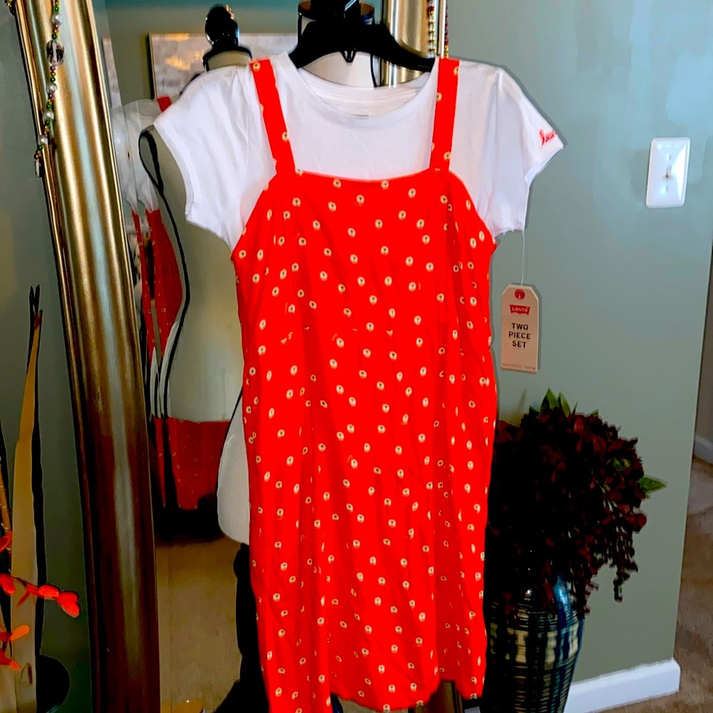 Levi’s girls 2 piece, L dress set.  White tee shirt w/red dress